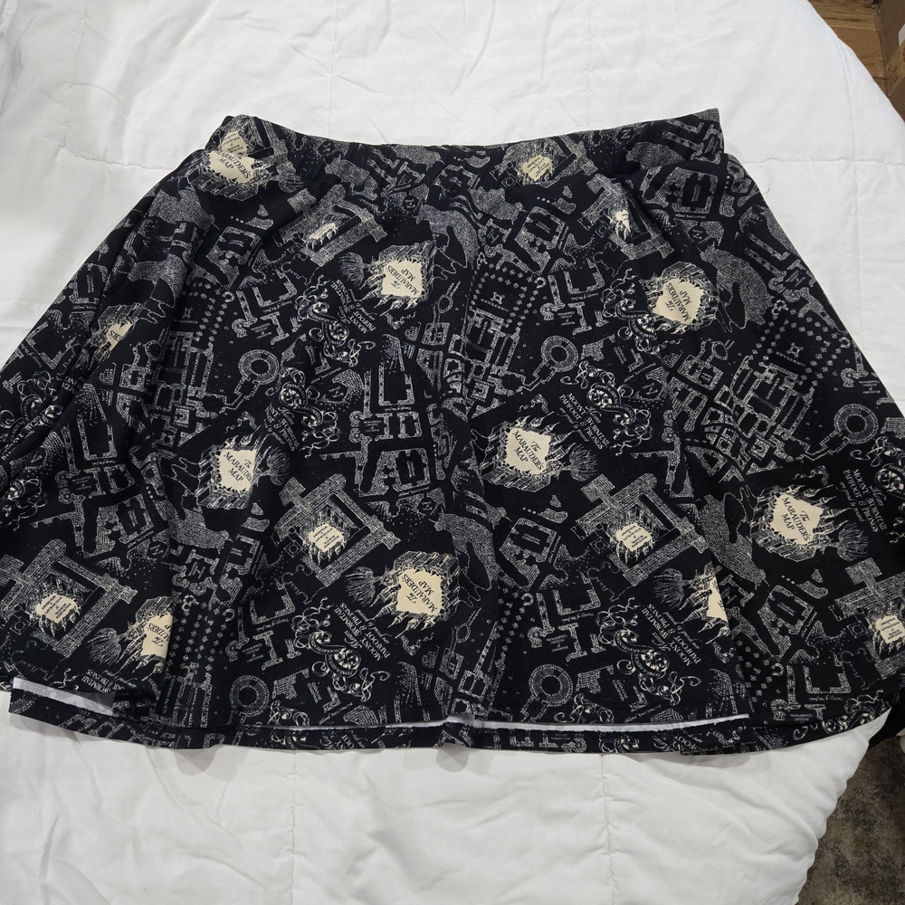 Harry Potter Marauders Map Patterned Black and Cream Skirt